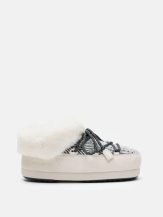 Moon Boot X Guest in Residence Evx Chalet White Sand Mules in pelliccia sintetica
