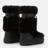 Stivali alti Ltrack Black in pelliccia sintetica Stivali alti Ltrack Black in pelliccia sintetica