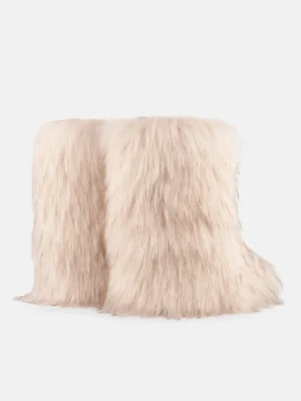 Stivali Icon Yeti Mid Cream di Jacquemus + Moon Boot