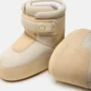 Stivali in camoscio beige con cinturino Icon di Moon Boot X Vandythepink®